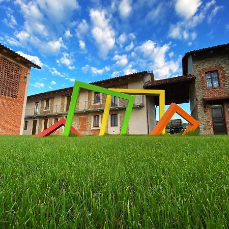 Le Cornici - Cascina Di Charme Hotell Diano dʼAlba Eksteriør bilde
