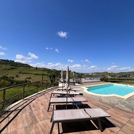 Le Cornici - Cascina Di Charme Hotell Diano dʼAlba Eksteriør bilde