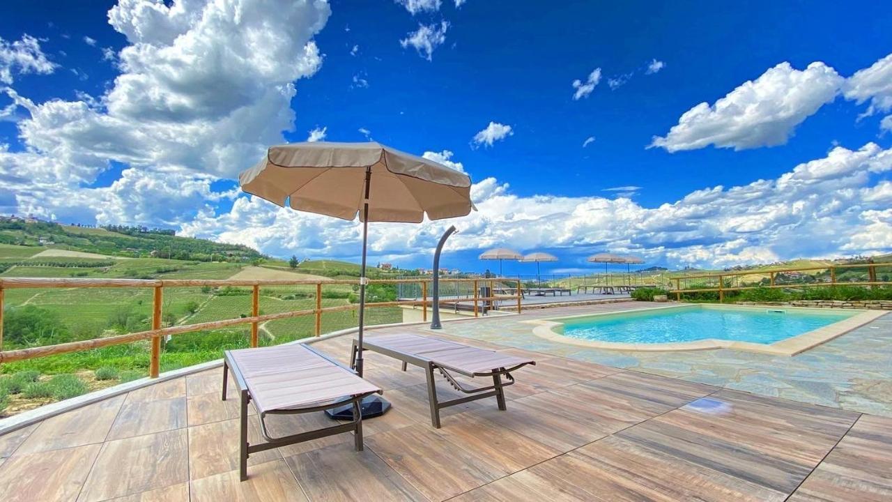 Le Cornici - Cascina Di Charme Hotell Diano dʼAlba Eksteriør bilde