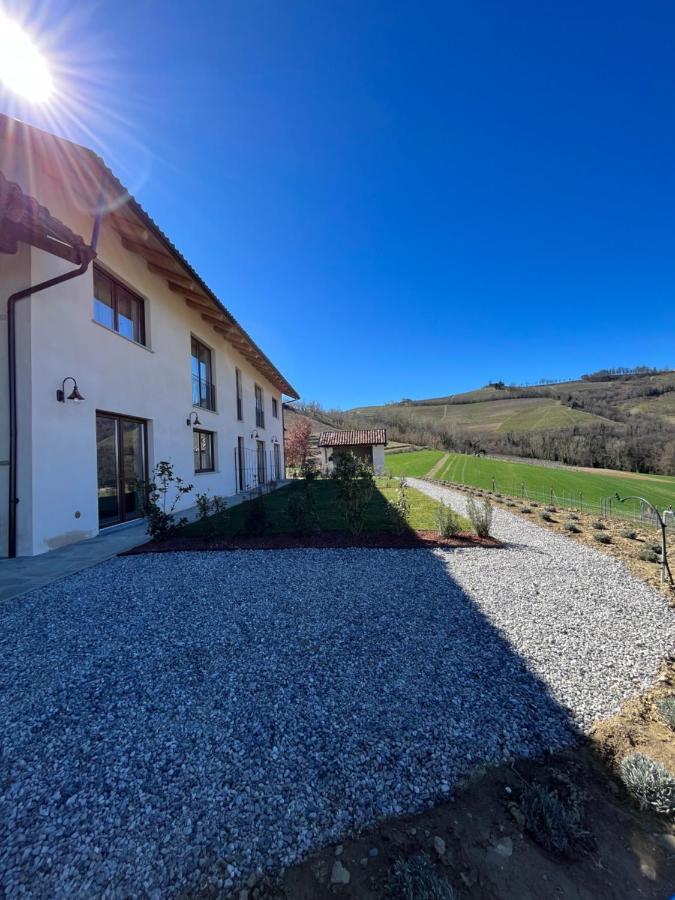 Le Cornici - Cascina Di Charme Hotell Diano dʼAlba Eksteriør bilde
