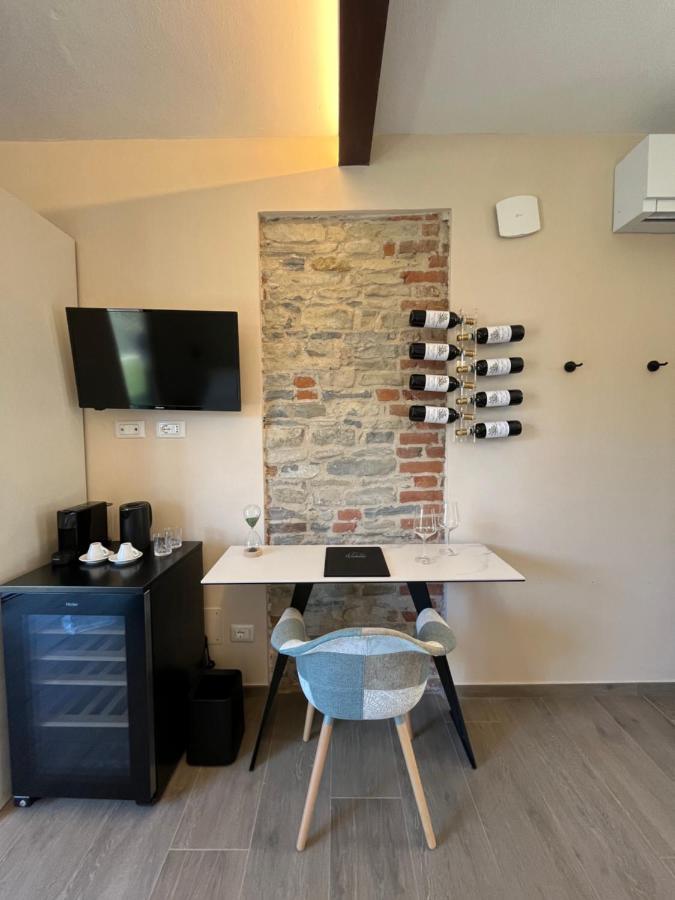 Le Cornici - Cascina Di Charme Hotell Diano dʼAlba Eksteriør bilde