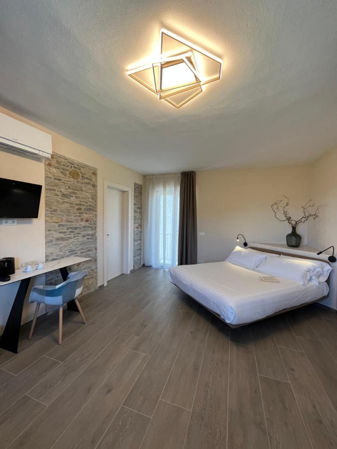 Le Cornici - Cascina Di Charme Hotell Diano dʼAlba Eksteriør bilde