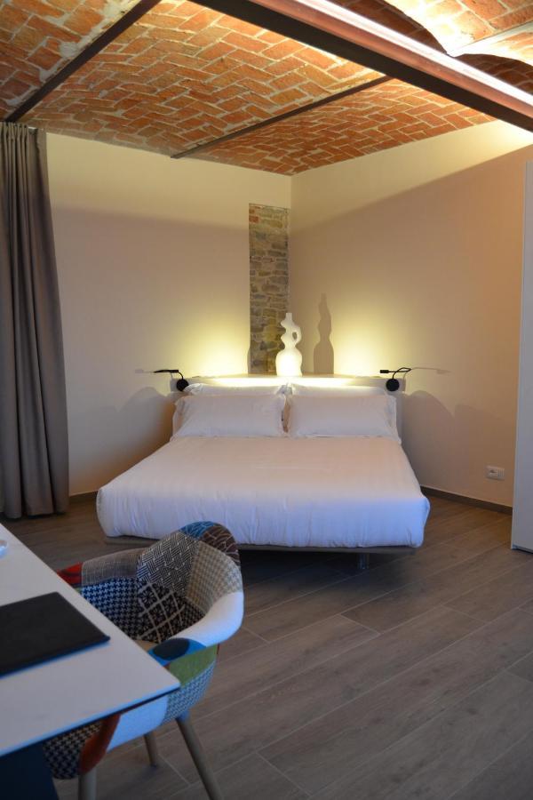 Le Cornici - Cascina Di Charme Hotell Diano dʼAlba Eksteriør bilde